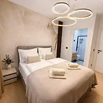 Perla Luxury Διαμέρισμα *
